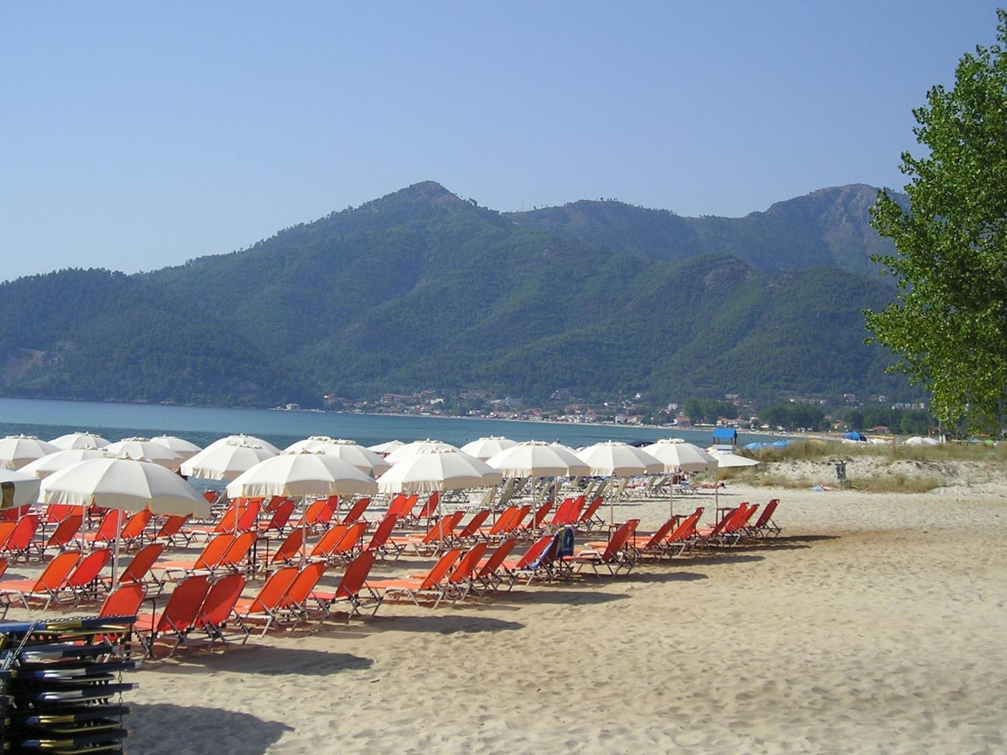 Golden Beach Inn Chrysi Ammoudia Bagian luar foto