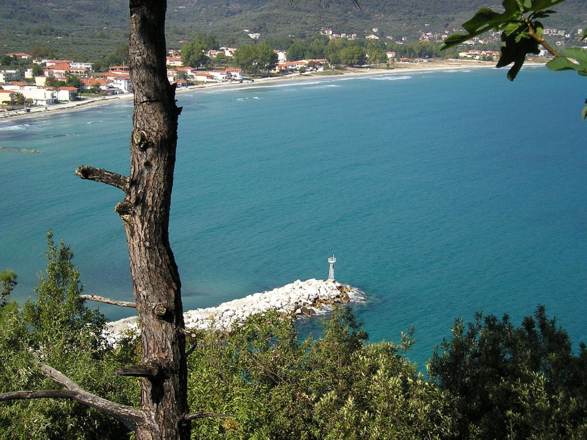 Golden Beach Inn Chrysi Ammoudia Bagian luar foto