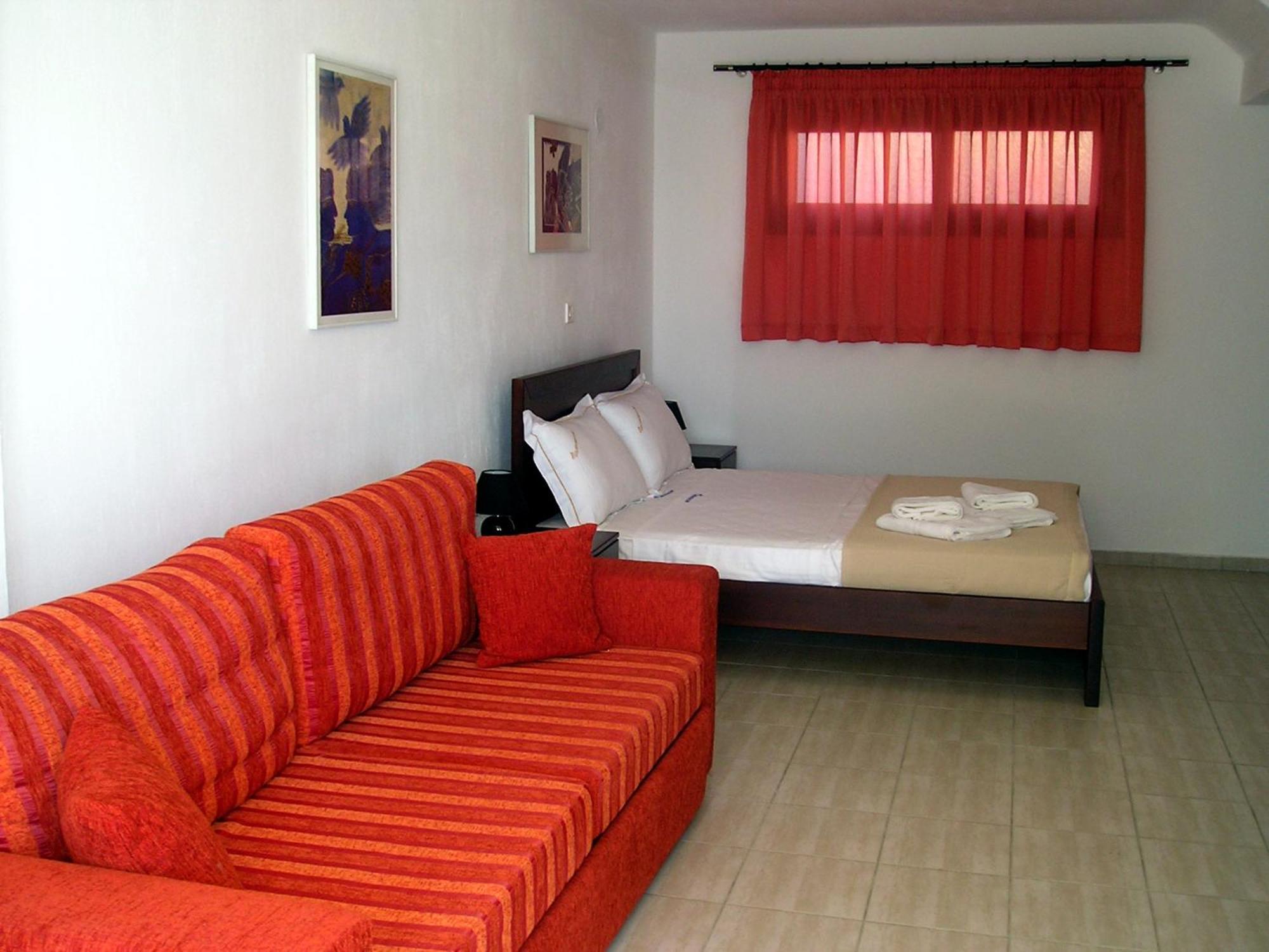 Golden Beach Inn Chrysi Ammoudia Ruang foto