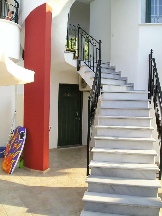 Golden Beach Inn Chrysi Ammoudia Bagian luar foto